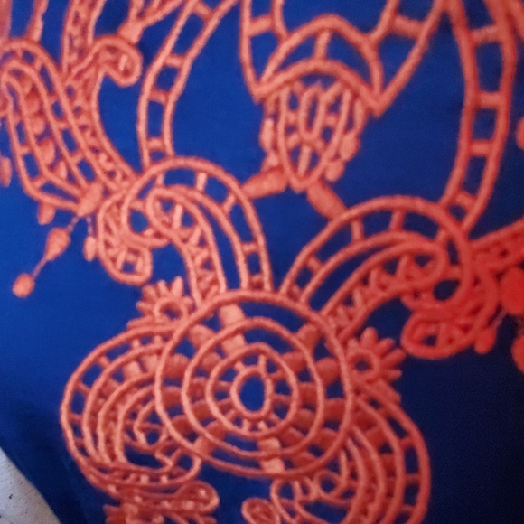 Dress - Picture 4 of 4